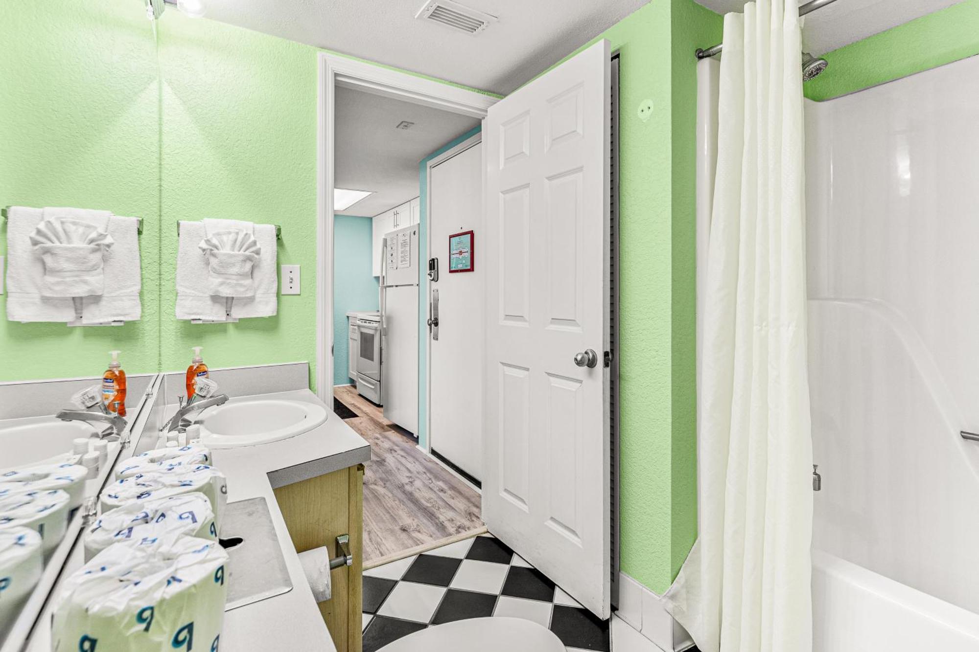 Sunrise Suites Barbados Suite #204 Кей Уест Екстериор снимка